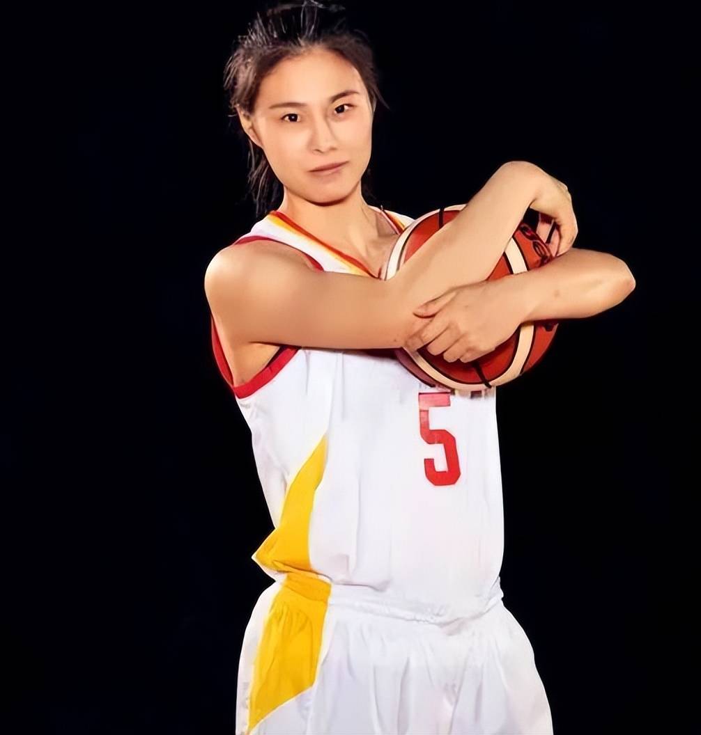 西藏女篮实力夺冠，稳坐胜利宝座(祝贺中国女篮新领袖出现3分出手就有)
