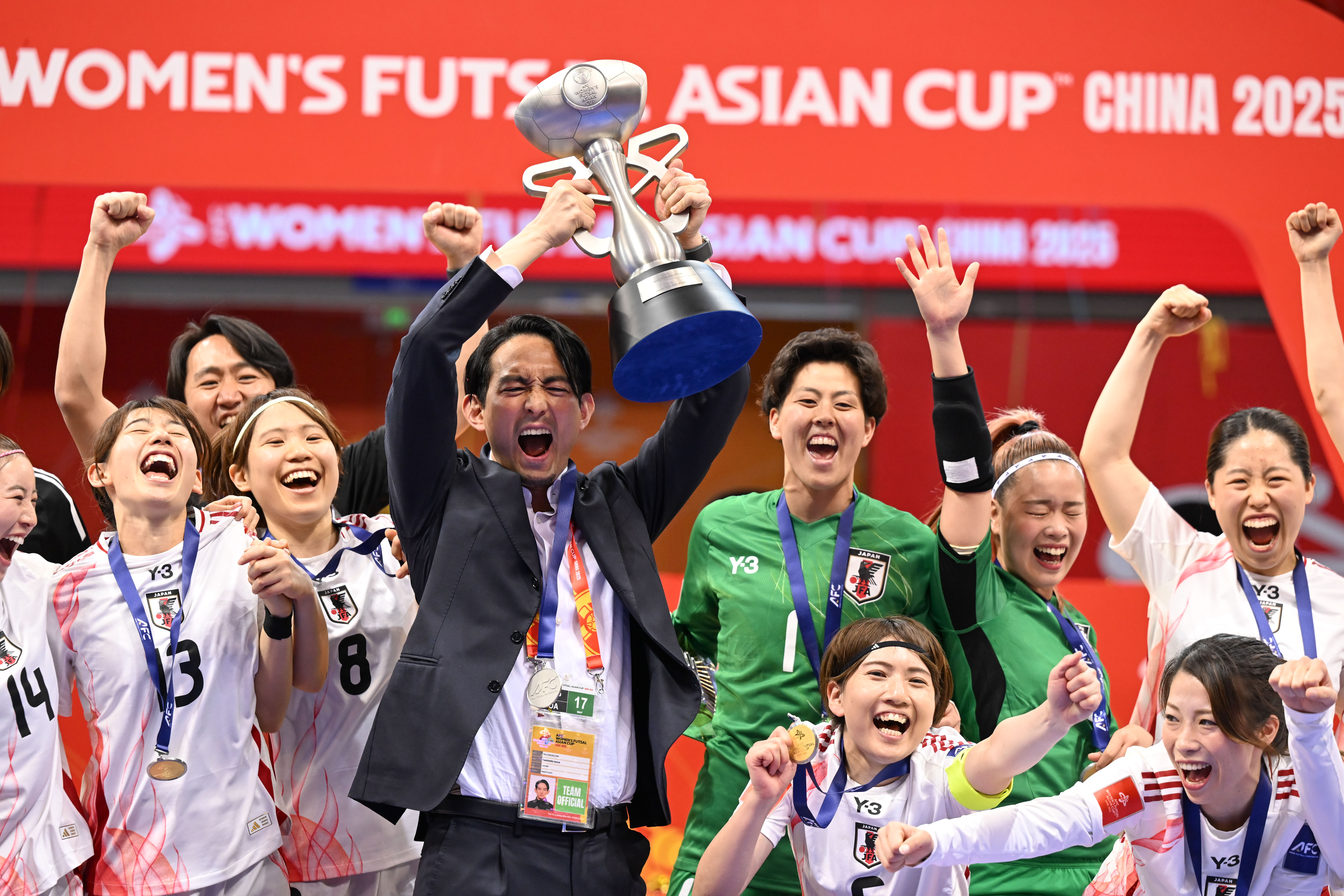 关于东亚杯-补时险失球女足0-0日本无缘冠军的信息