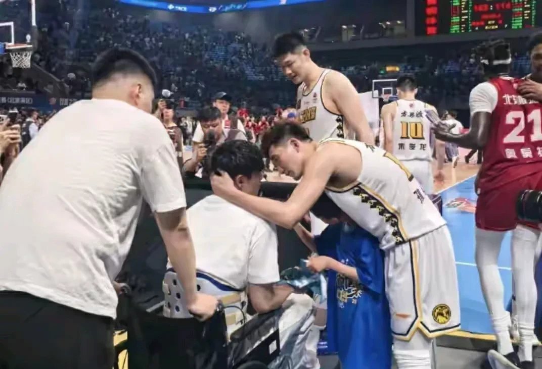 b体育 官网-包含天津男篮憾负山西，晋级之路断裂的词条