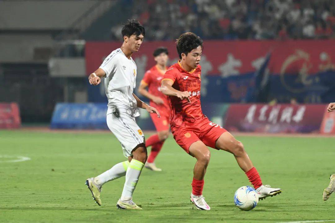 b体育娱乐-江苏龙队主场大胜，实现四连胜